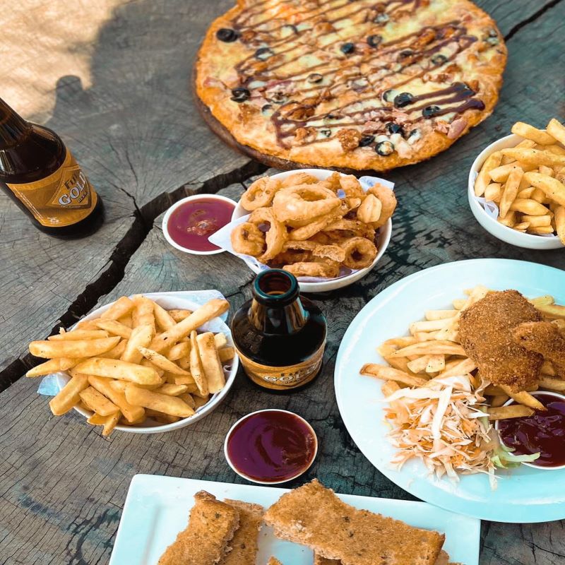Food and drinks at The Beach Club Wailoaloa