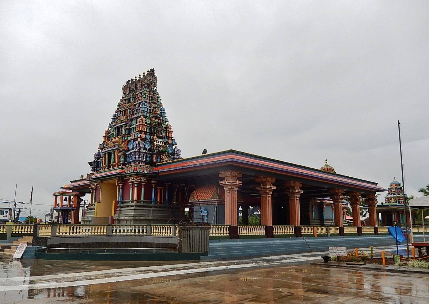 Colourful Sri Siva Subramaniya Temple in Nadi